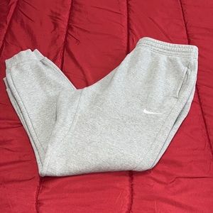 NIKE JOGGING PANTS